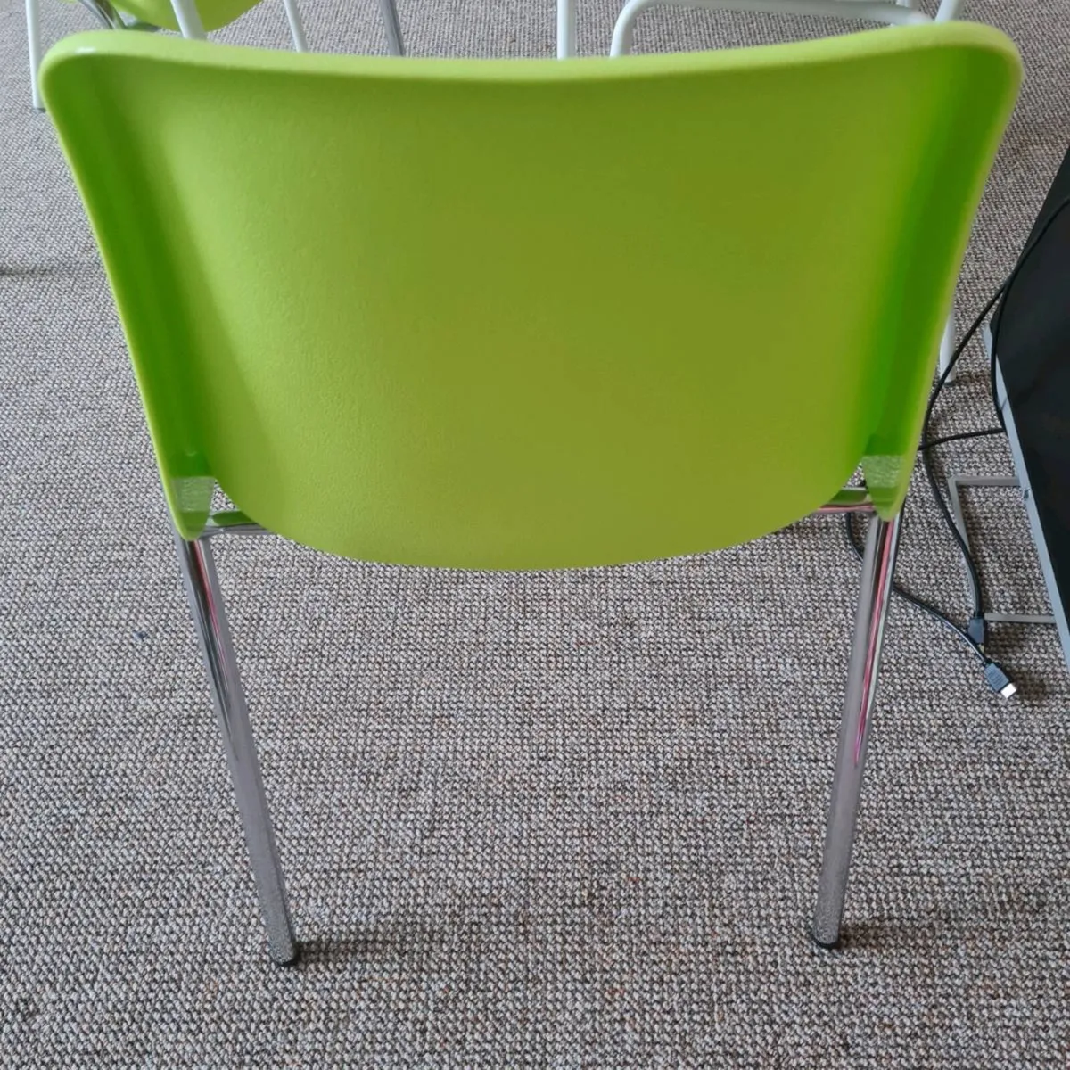 Light weight chrome stackable chairs - Image 4