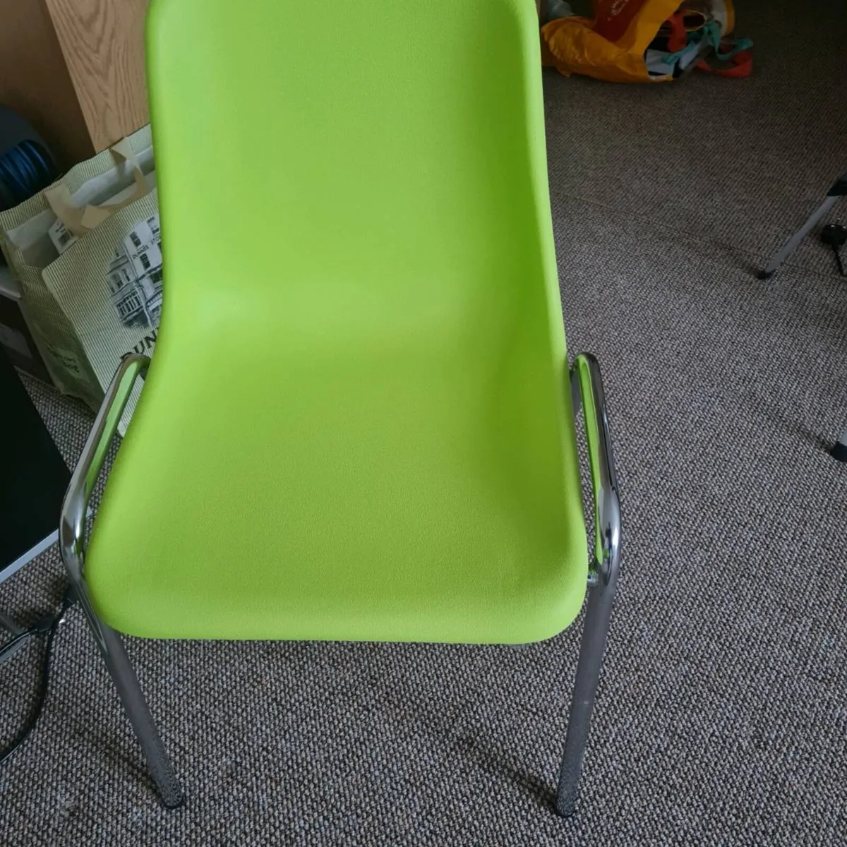 Light weight chrome stackable chairs - Image 3