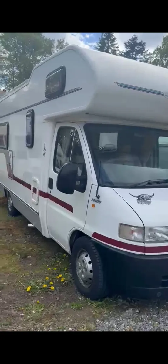Camper - Image 3