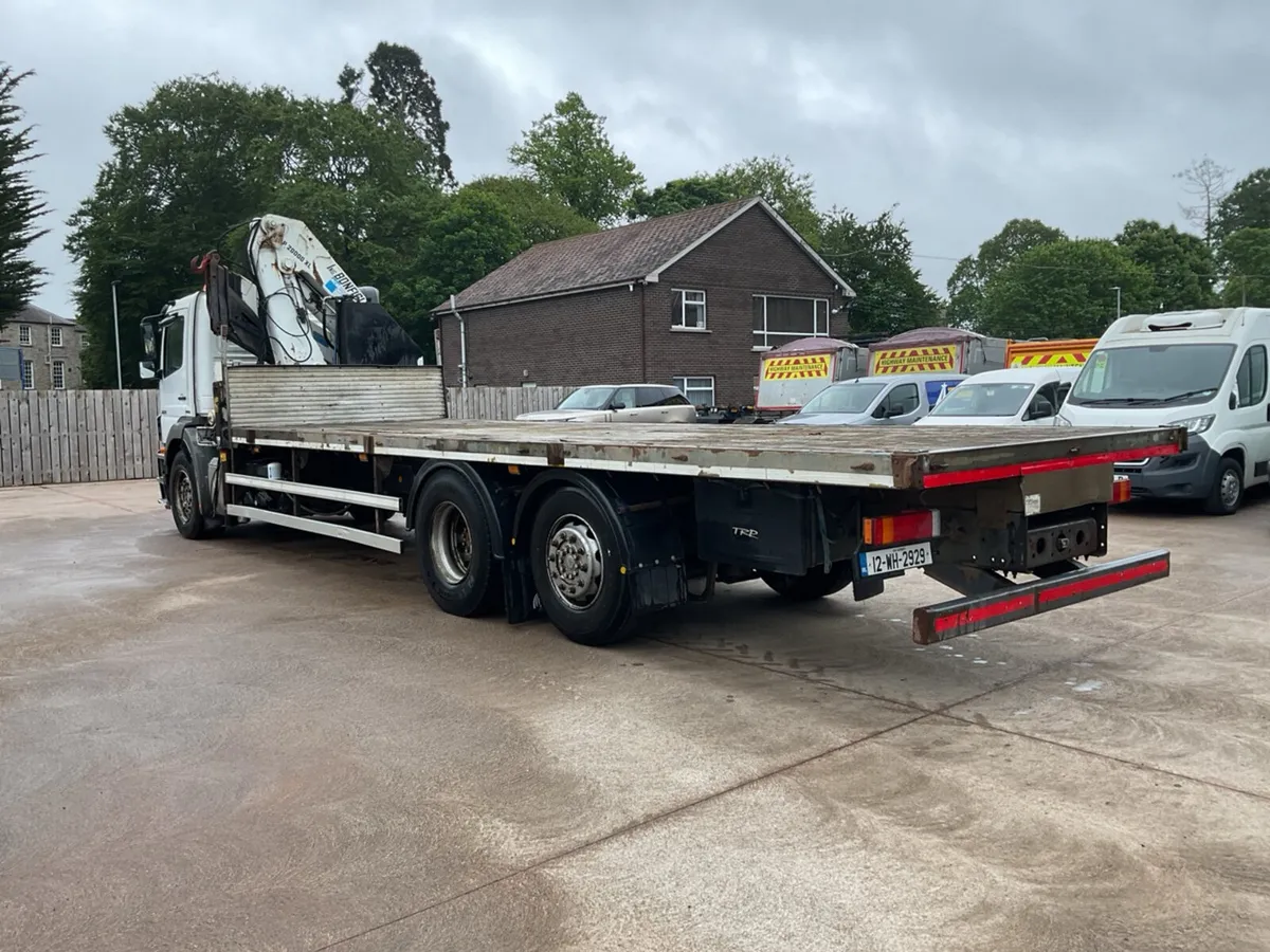2012 MERCEDES-BENZ Axor 2529 6x2 Flatbed - Image 4