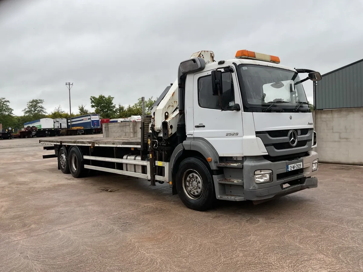 2012 MERCEDES-BENZ Axor 2529 6x2 Flatbed - Image 1