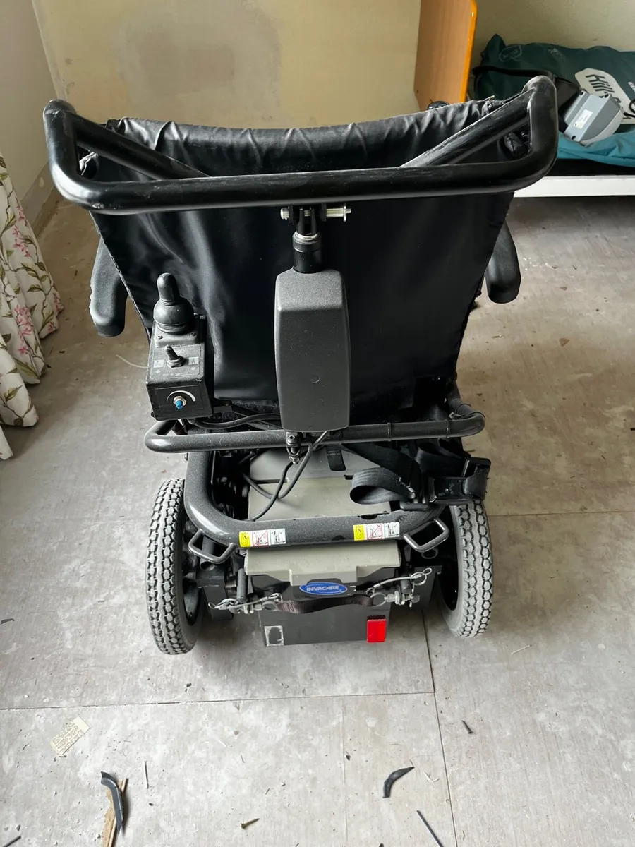 Electric wheelchair - Image 3