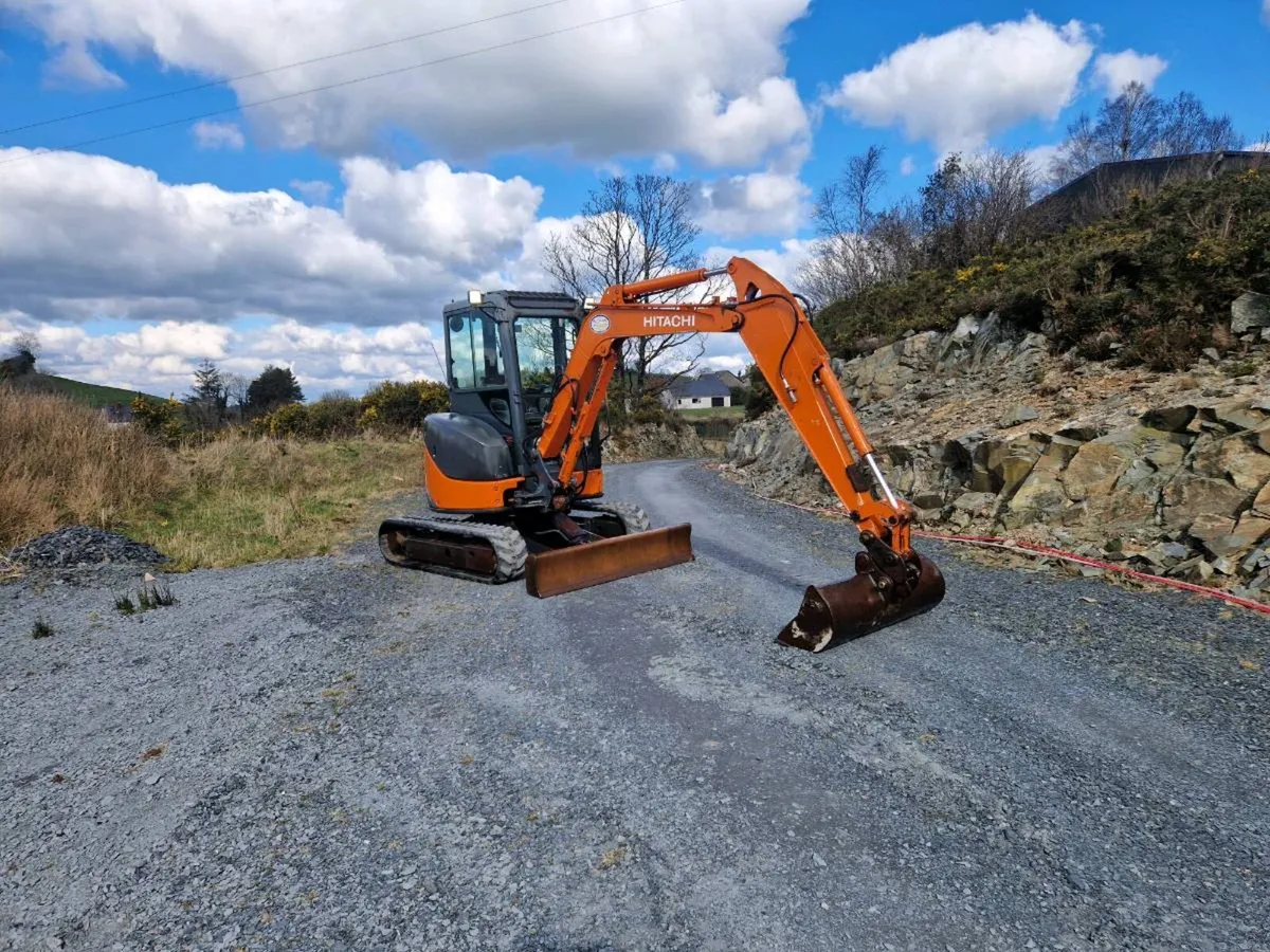 Hitachi zx 35u - Image 3