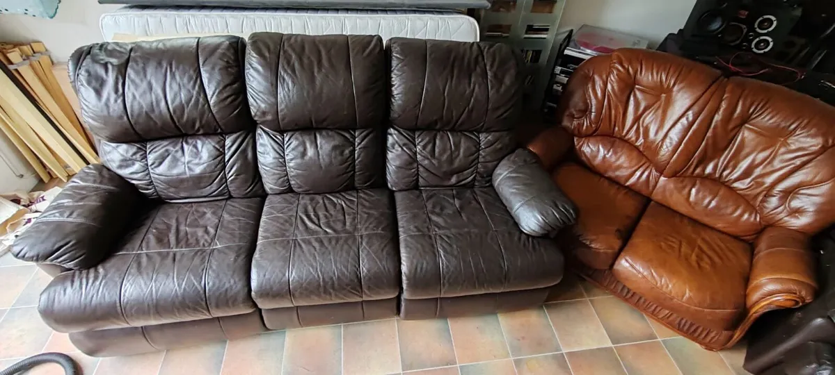 FREE recliner sofa and armchair - Image 1