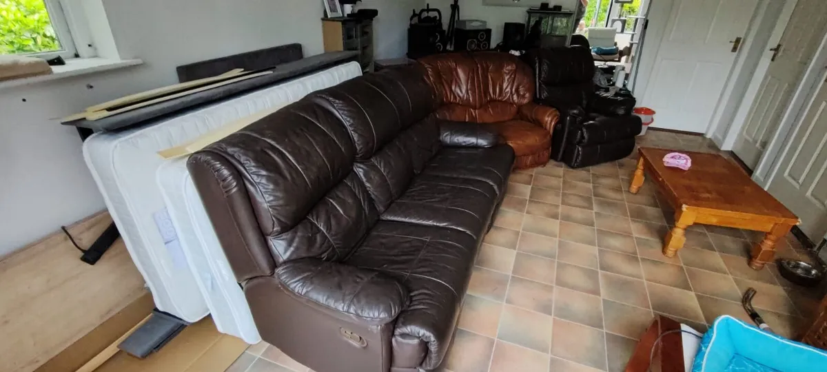 FREE recliner sofa and armchair - Image 2