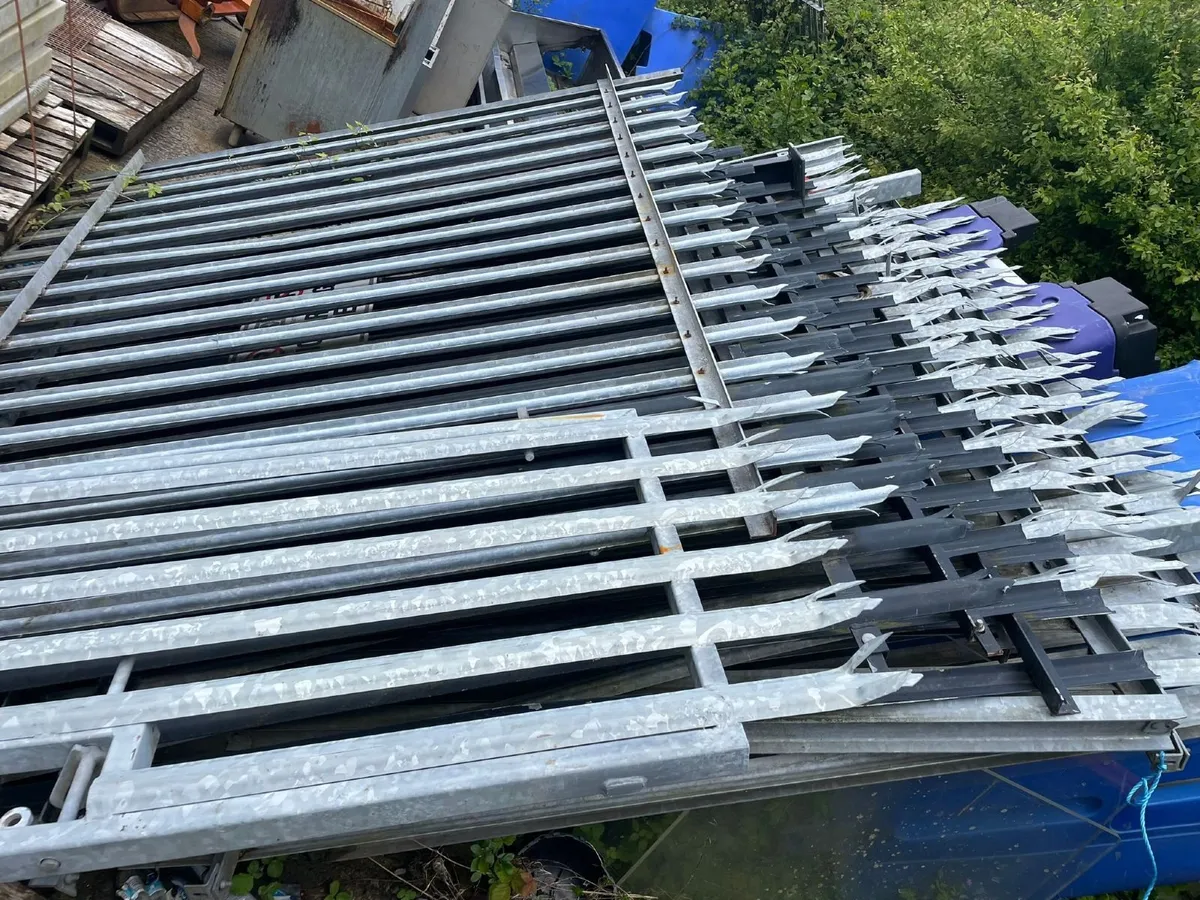 Security \Palisade Fencing - Image 4