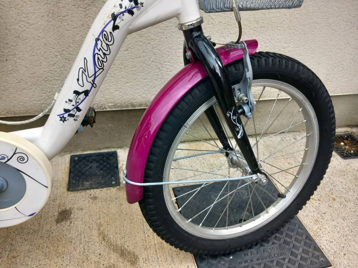 Kids Katie bike size 18 inch wheels - Image 4
