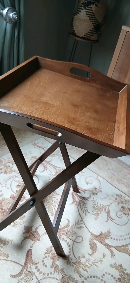 Side Table Laura Ashley - Image 2