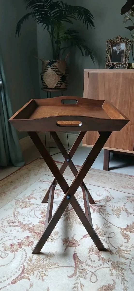 Side Table Laura Ashley - Image 3