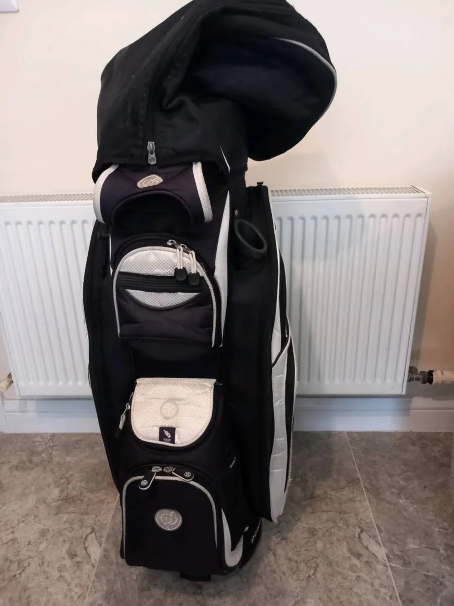 Powerbug golf bag. - Image 1