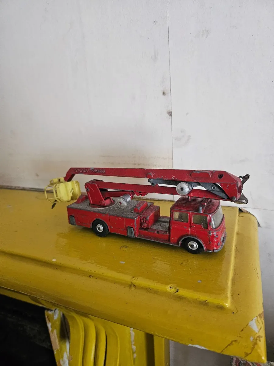 Corgi 1970's Fire Engine - Image 1