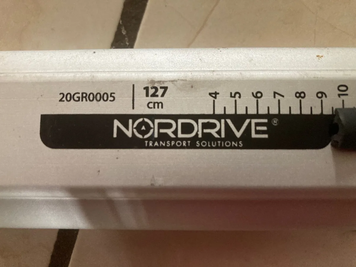 Nordrive Alumia silver aluminium roof rack - Image 4