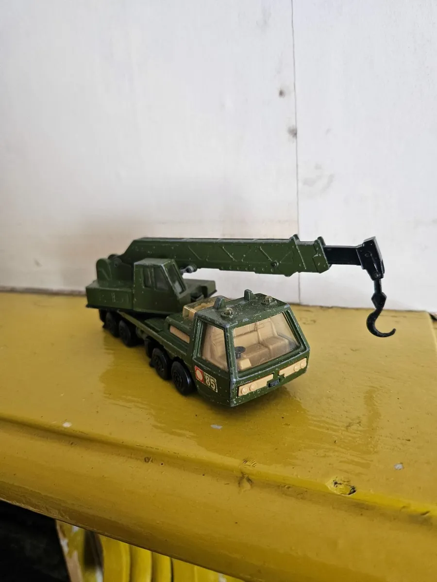 Matchbox Superkings Battlekings Crane - Image 1