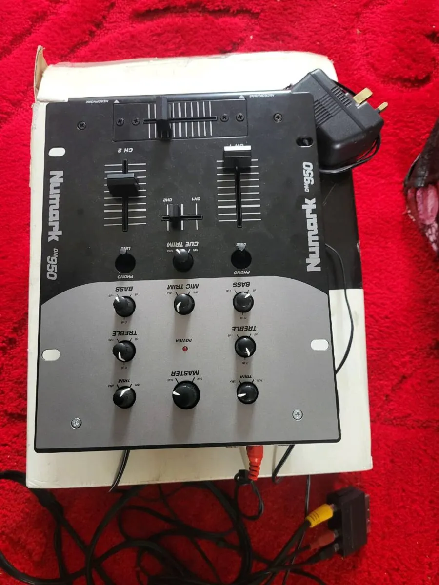 Music Gear bundle - Image 1