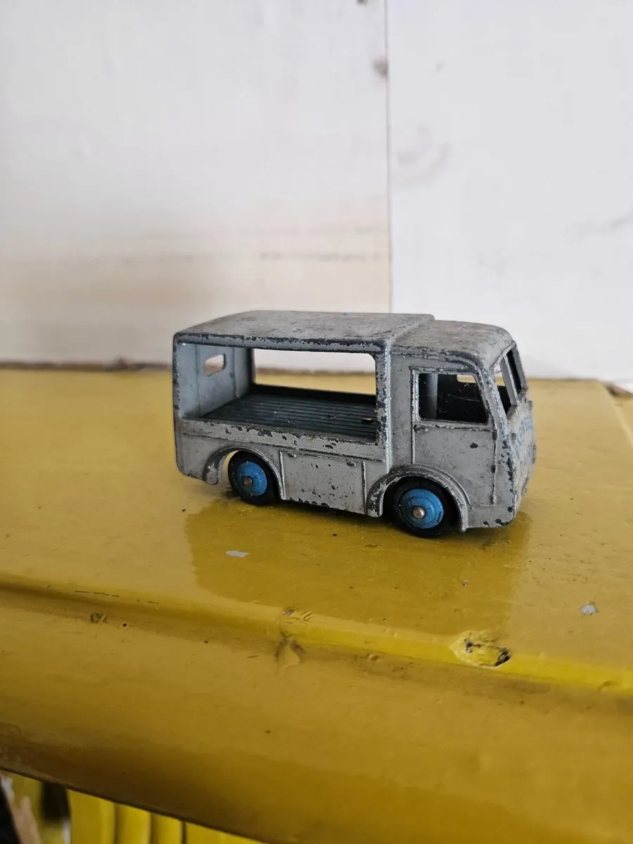Dinky 1950's Milk Float - Image 2
