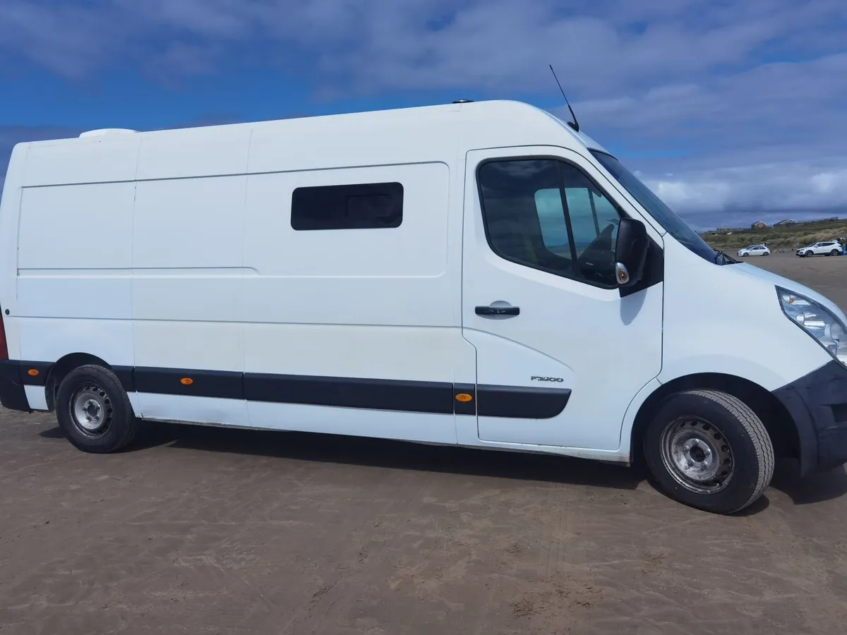 2010 low mileage, off grid, stealth campervan - Image 1