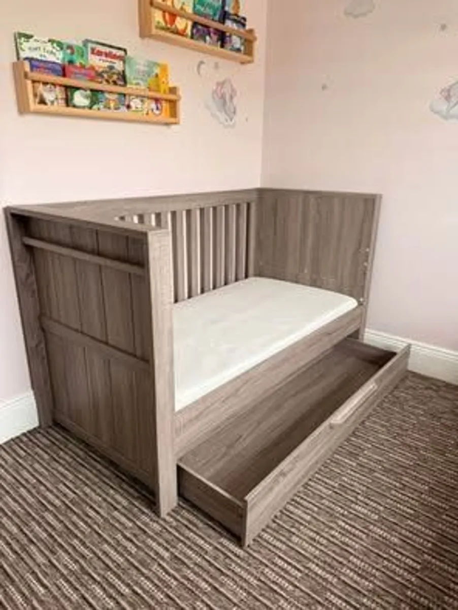 Toddler bed/ cot - Image 2