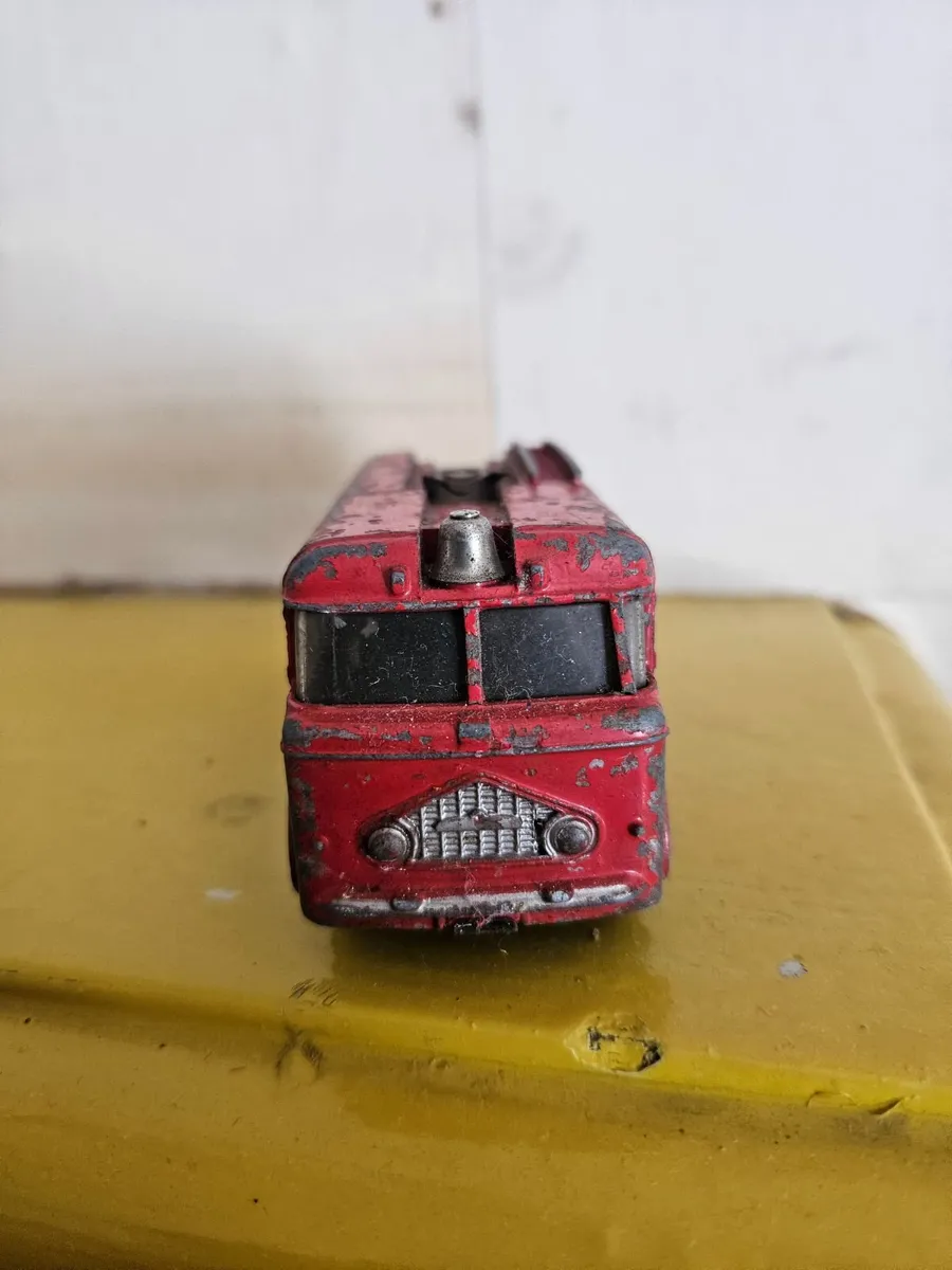 Dinky 1950's Fire Engine - Image 2