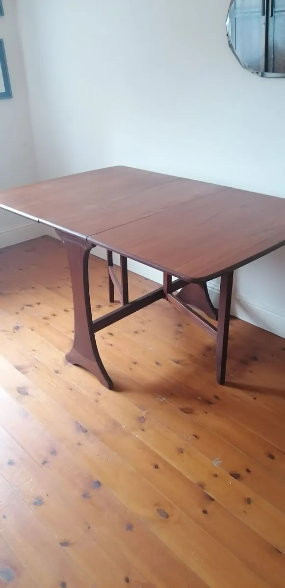 Mid-Century 1960s G-Plan 6-seater dining table - Image 3
