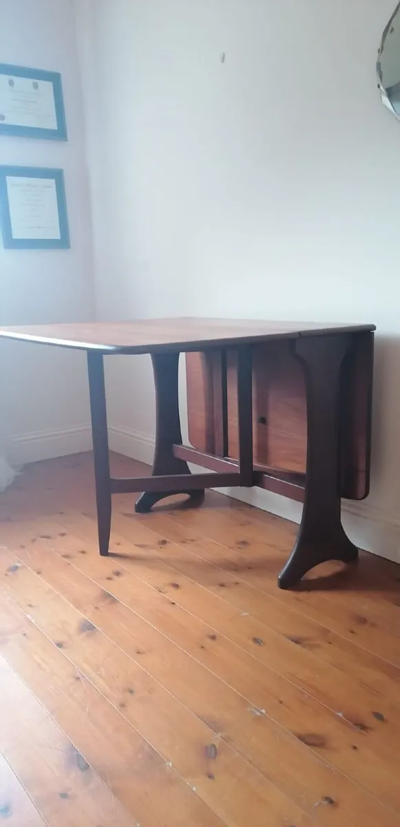 Mid-Century 1960s G-Plan 6-seater dining table - Image 4