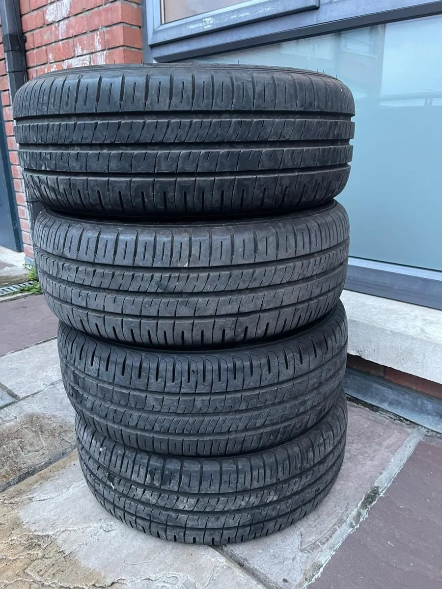 205/55R16 91V - Image 2