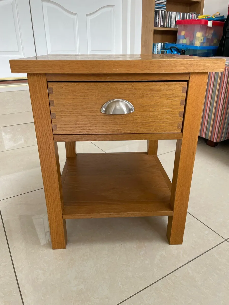 Side table with drawer - Image 3