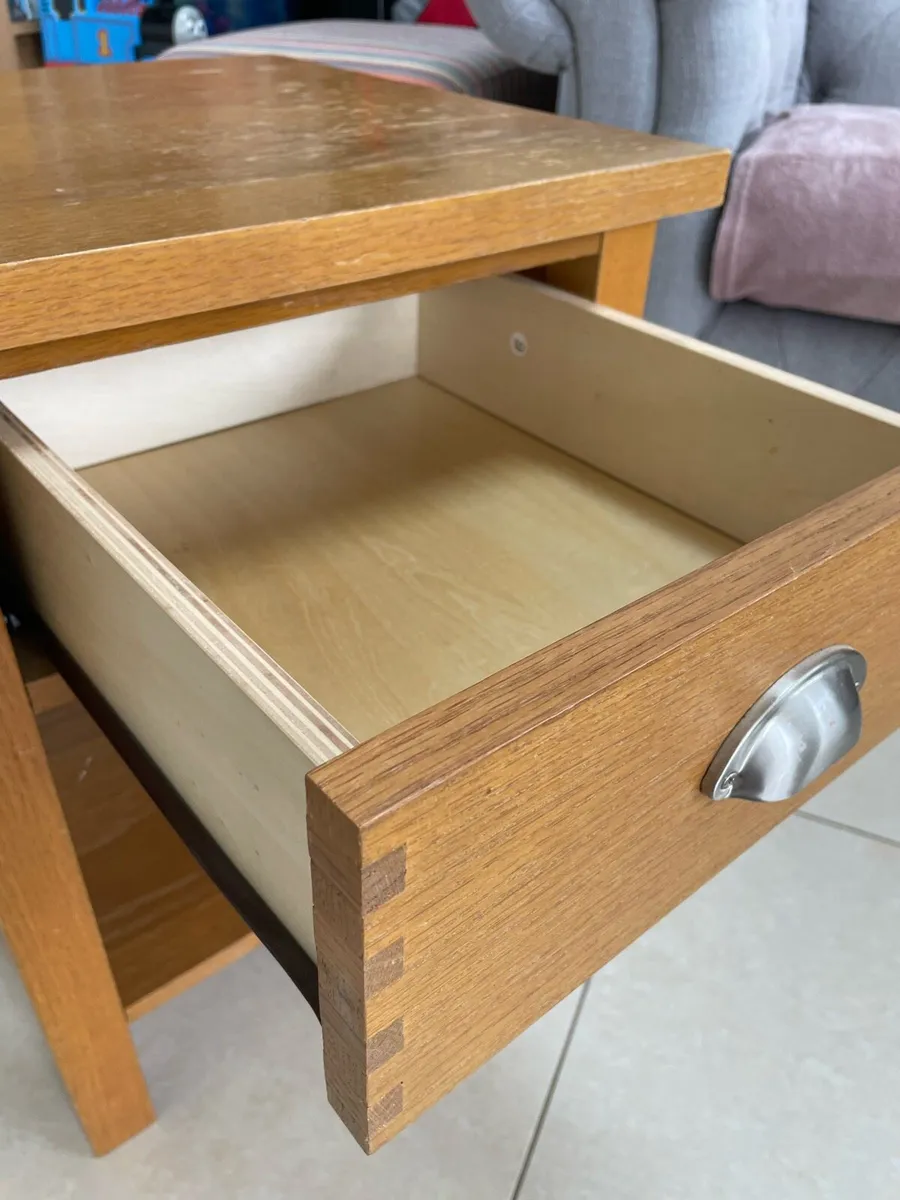 Side table with drawer - Image 2