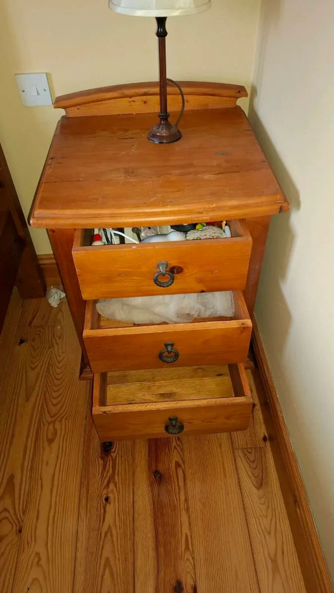 Bedroom furniture - Image 3