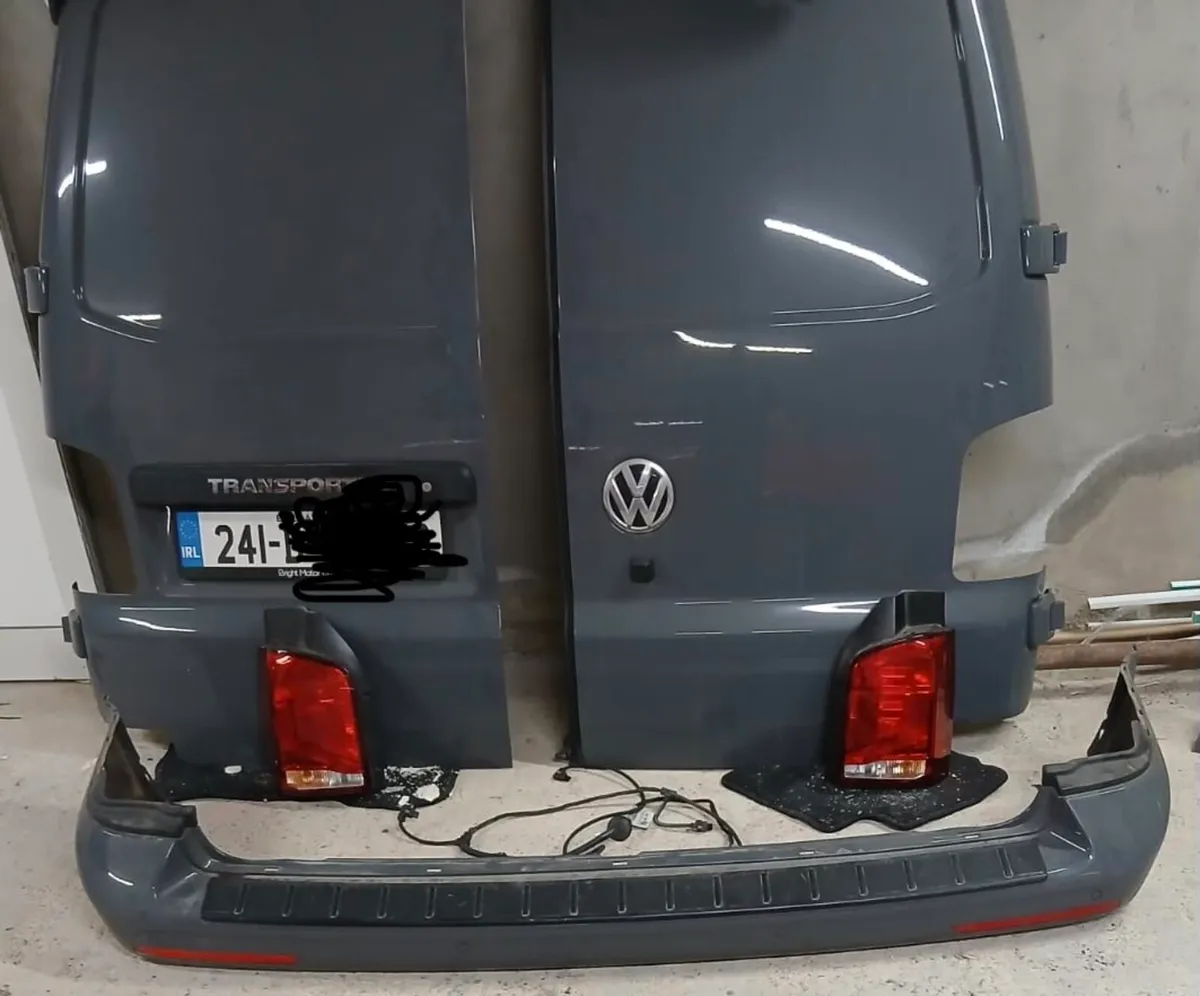 Volkswagen transporter complete set of barn doors - Image 1
