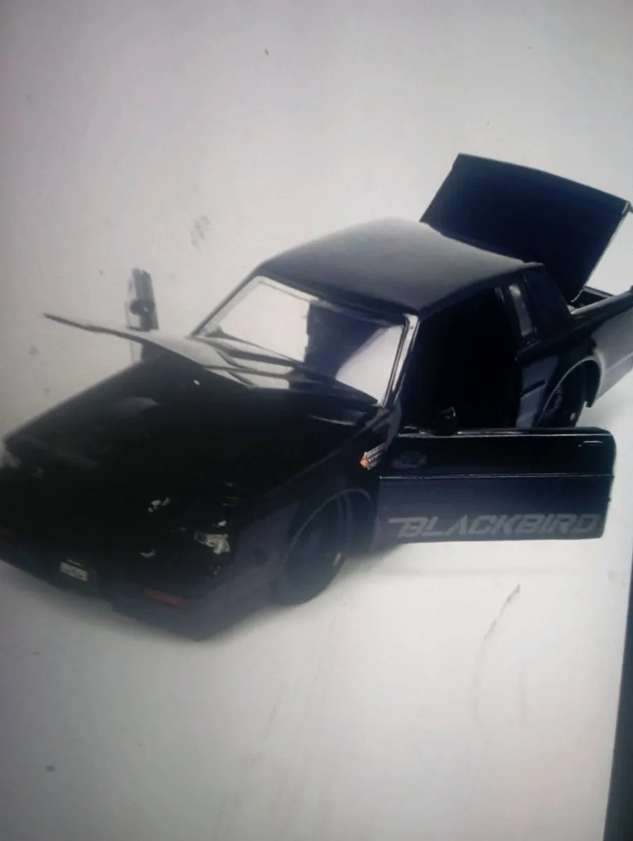 BUICK GRAND NATIONAL 1987  AMERICA 1-43 SCALE - Image 4