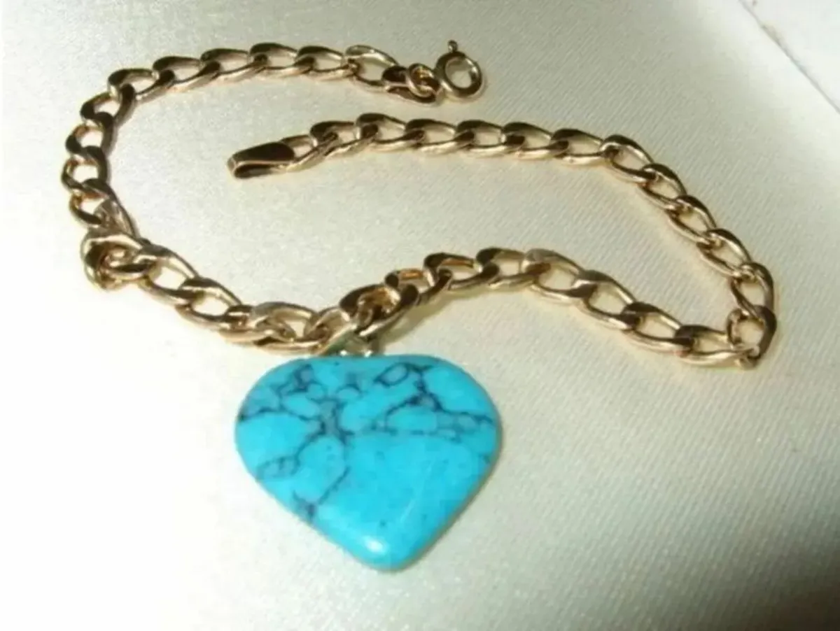 Vintage Hallmarked 14ct Gold Charm Bracelet - Image 2