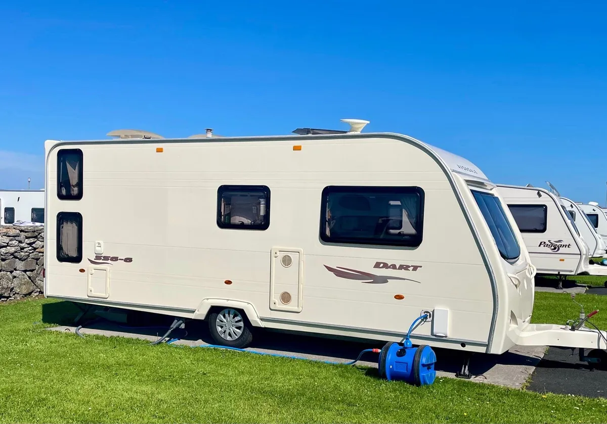 2007 Avondale Dart 556-6 – 6 Berth Family Caravan - Image 2