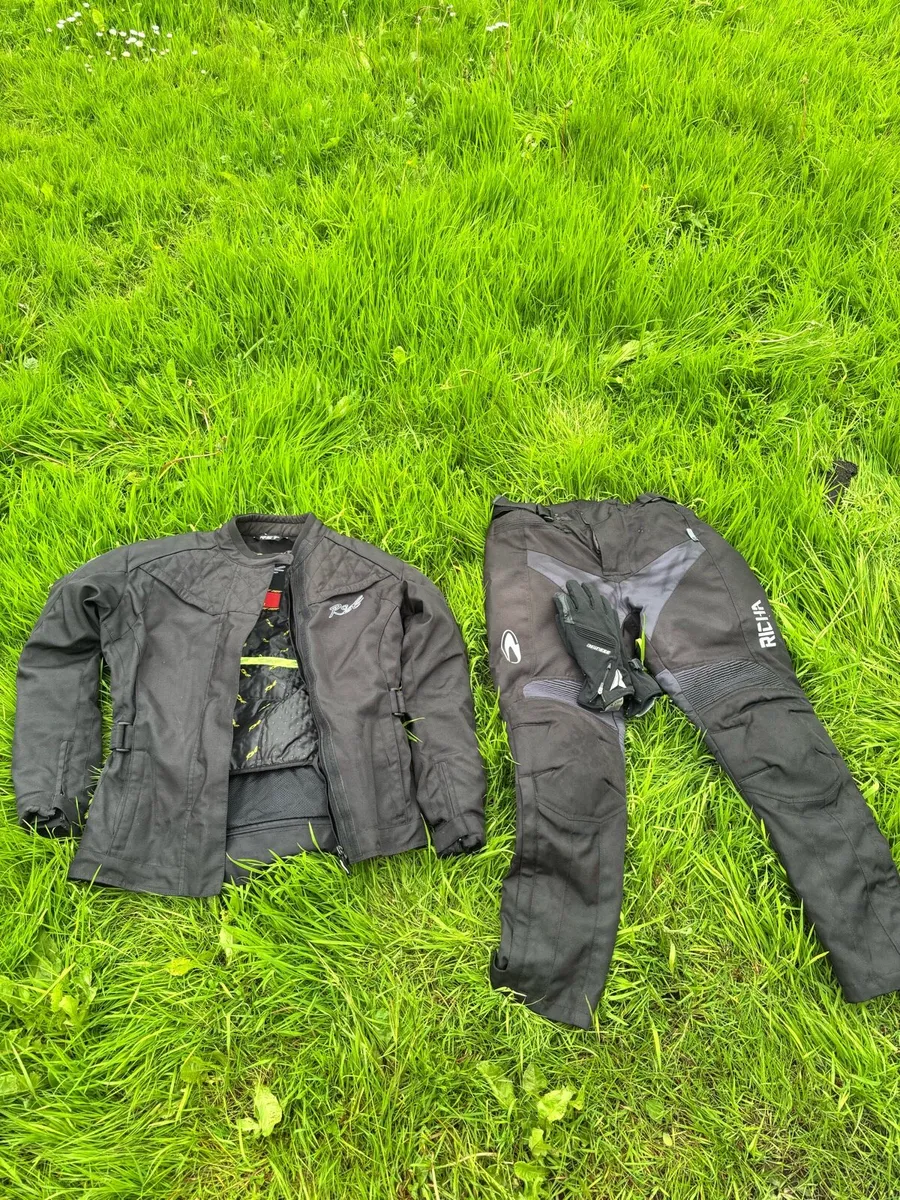 Ladies motorbike jacket & pants & gloves - Image 1