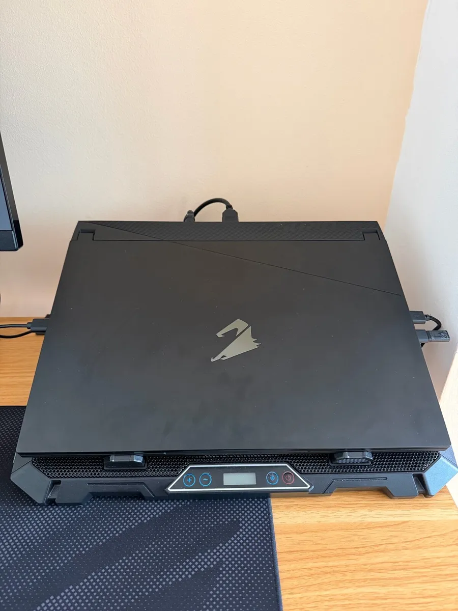 Laptop gaming - Image 1