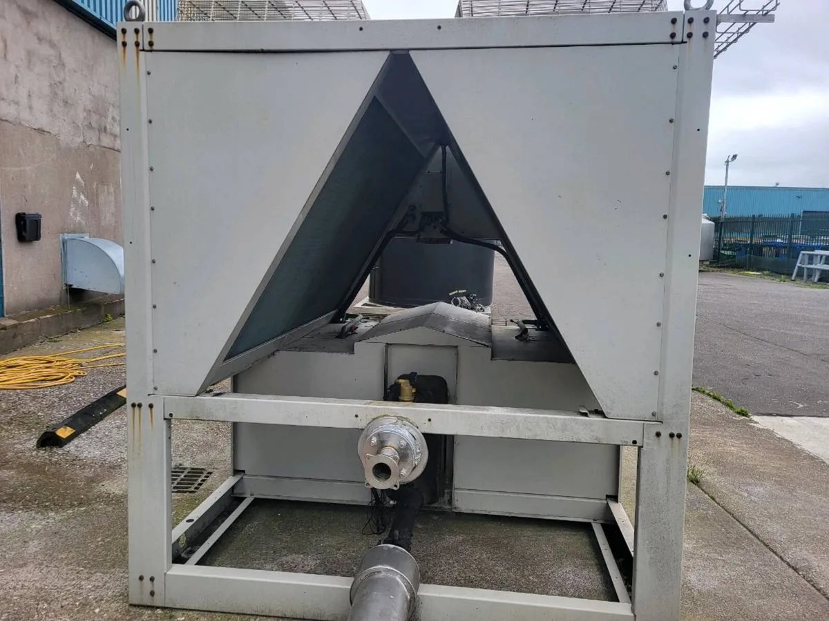 Chiller (Daikin) - Image 3