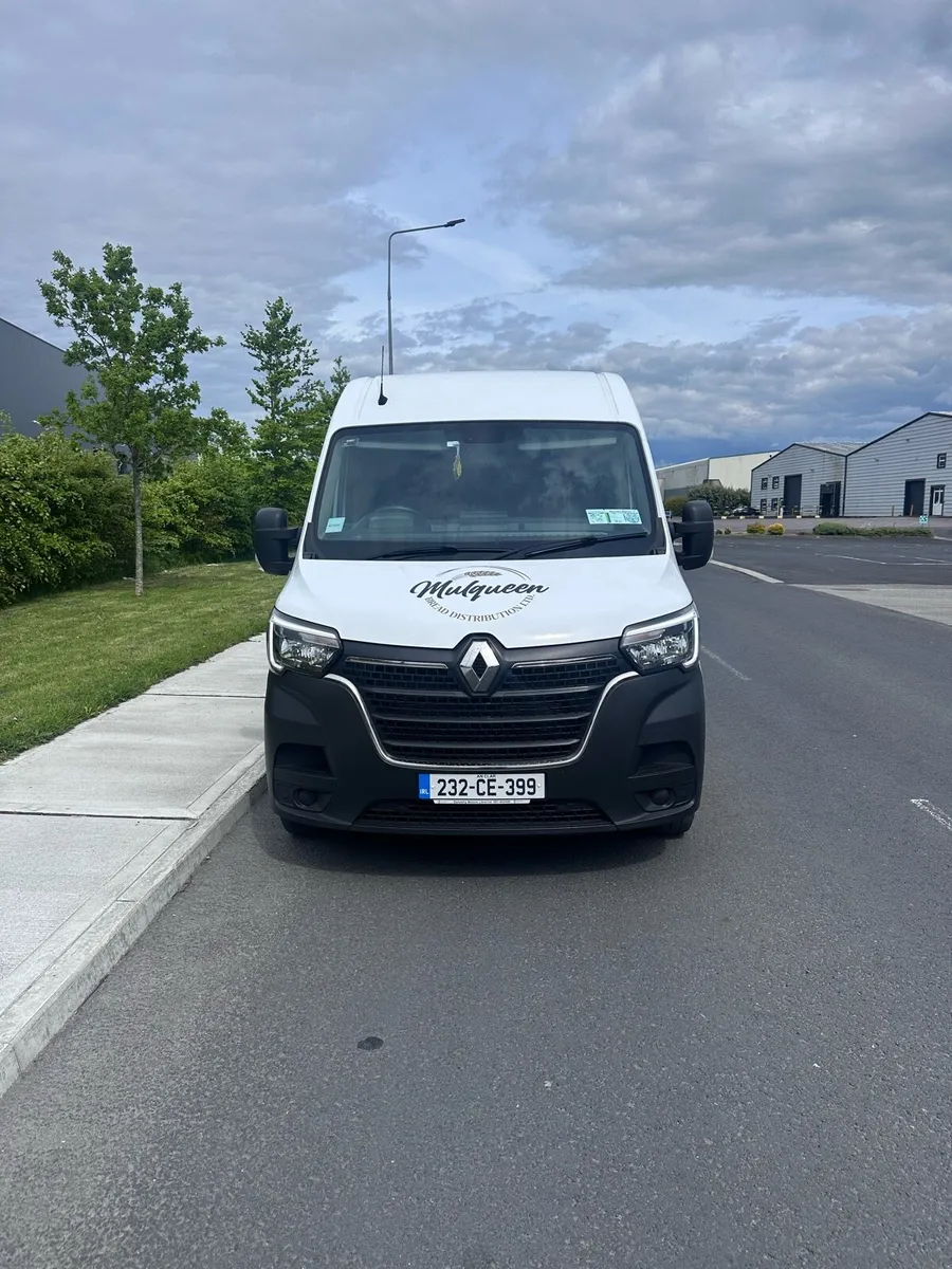 Renault Master - Image 2
