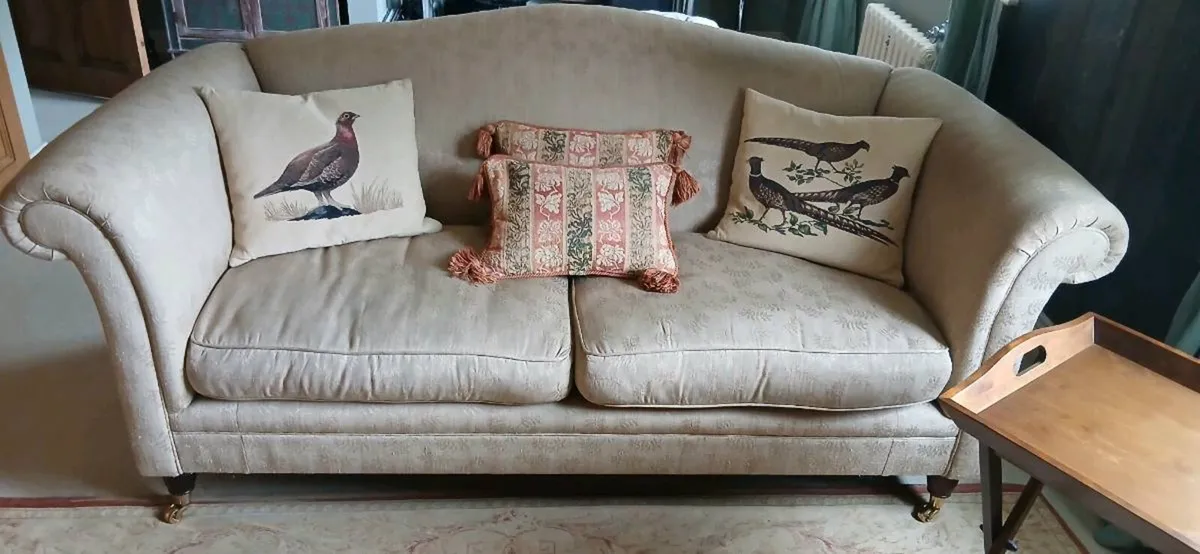 Sofa Laura Ashley - Image 1