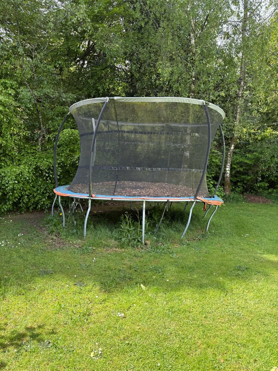 Trampoline