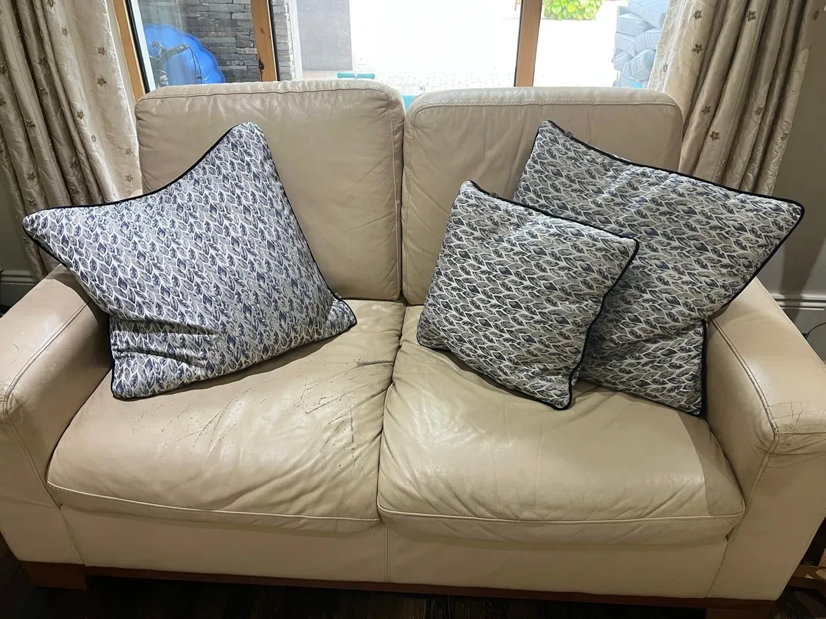 Couches & armchair - Image 3