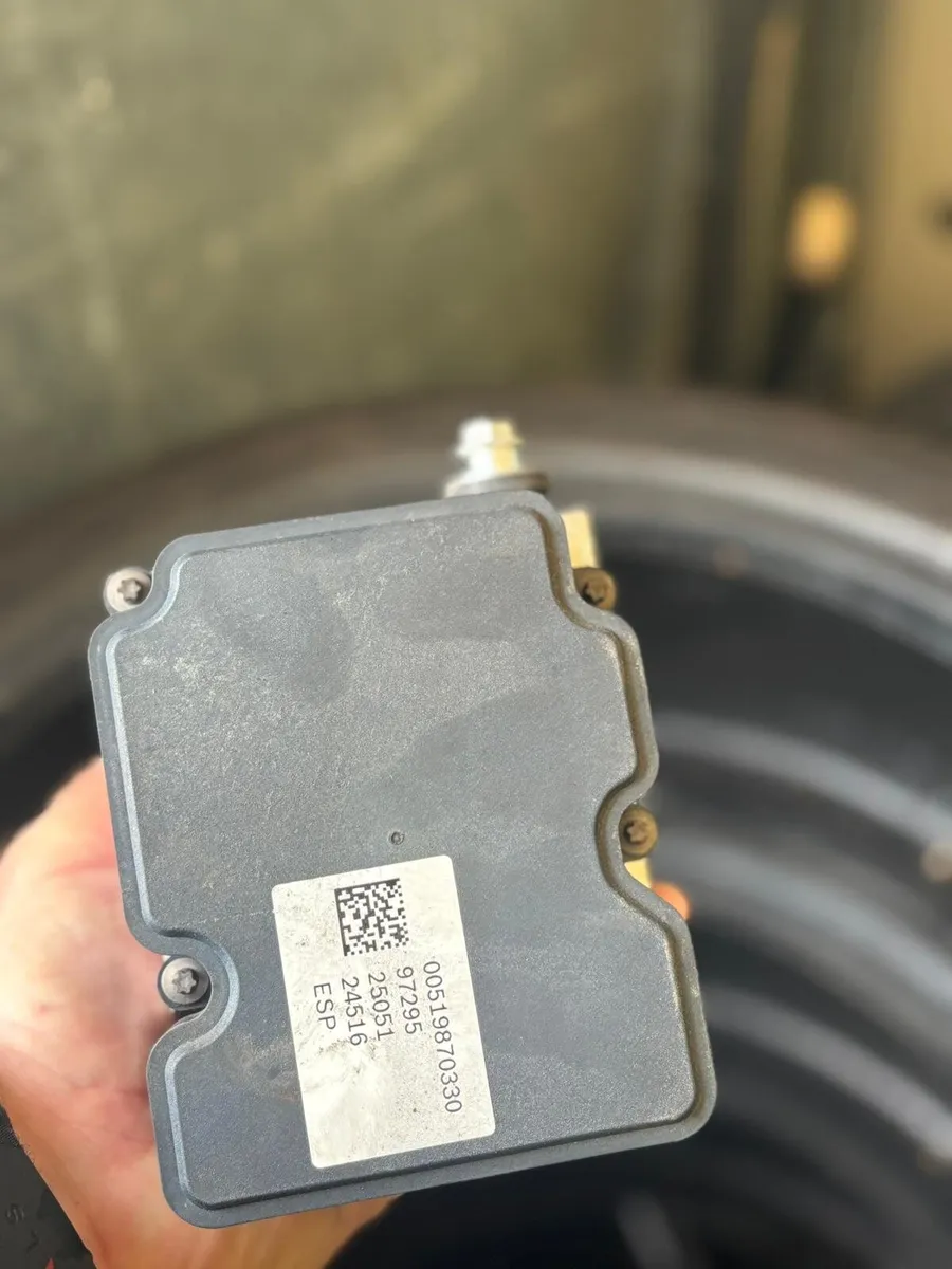 Peugeot boxer parts - Image 3