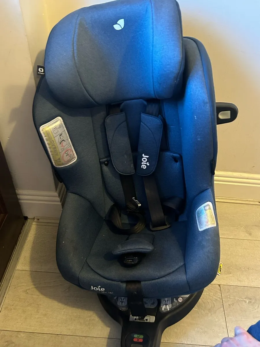 Joie 360 car seat - Image 2