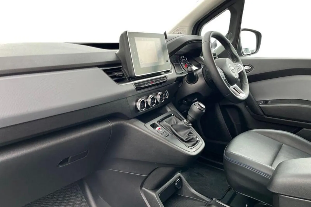 Nissan TOWNSTAR TEKNA+ - Image 3