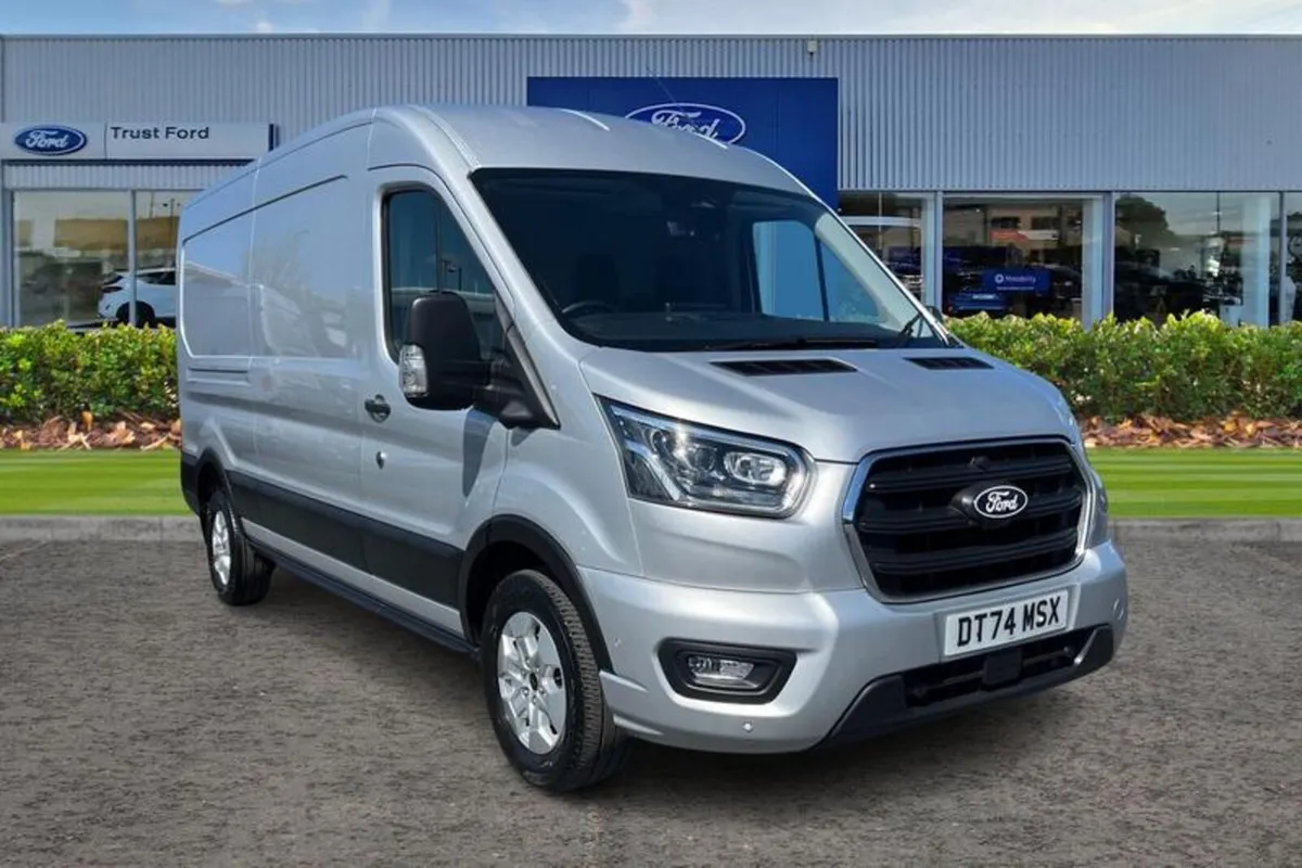 Ford Transit LIMITED - Image 1