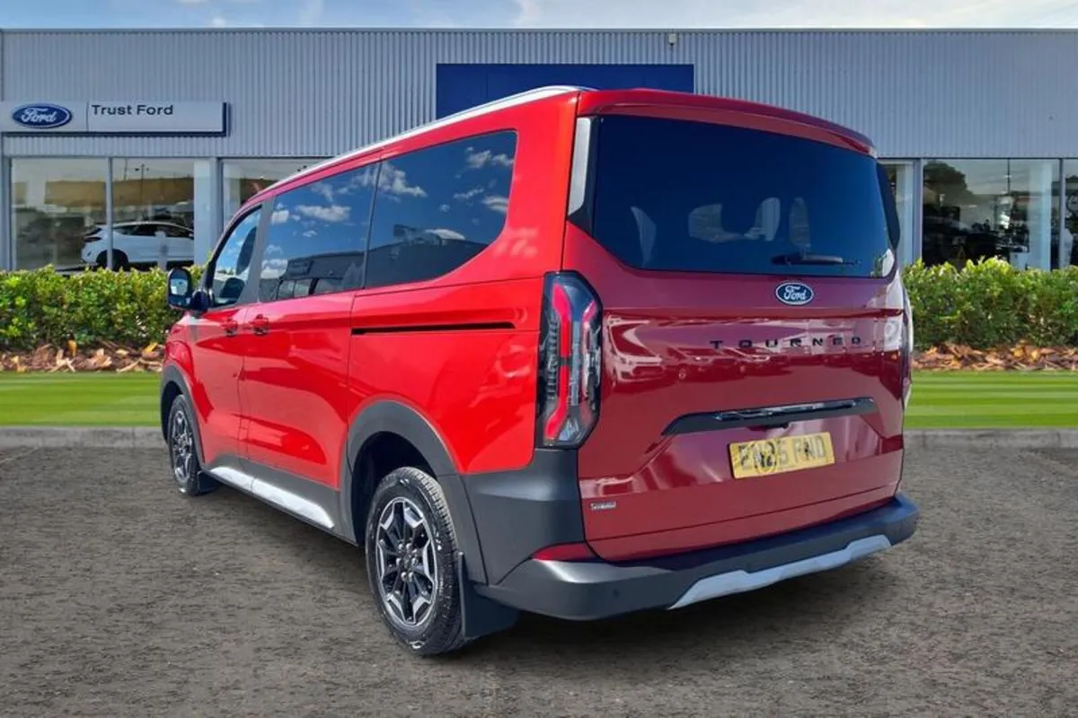 Ford Tourneo Custom ACTIVE - Image 2