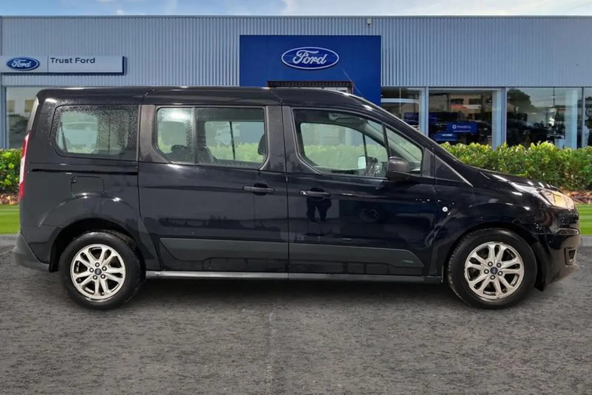 Ford Tourneo Connect 1.5 EcoBlue Zetec MPV 5dr Die - Image 3