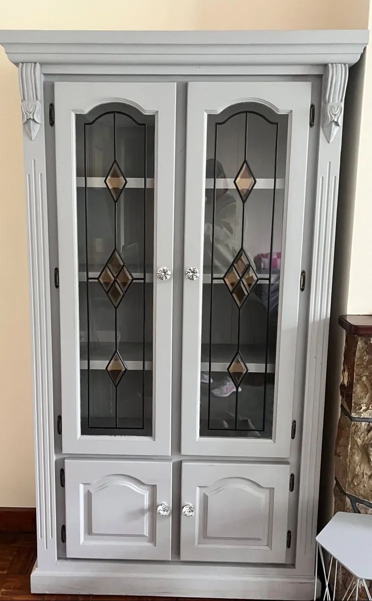 Display cabinet