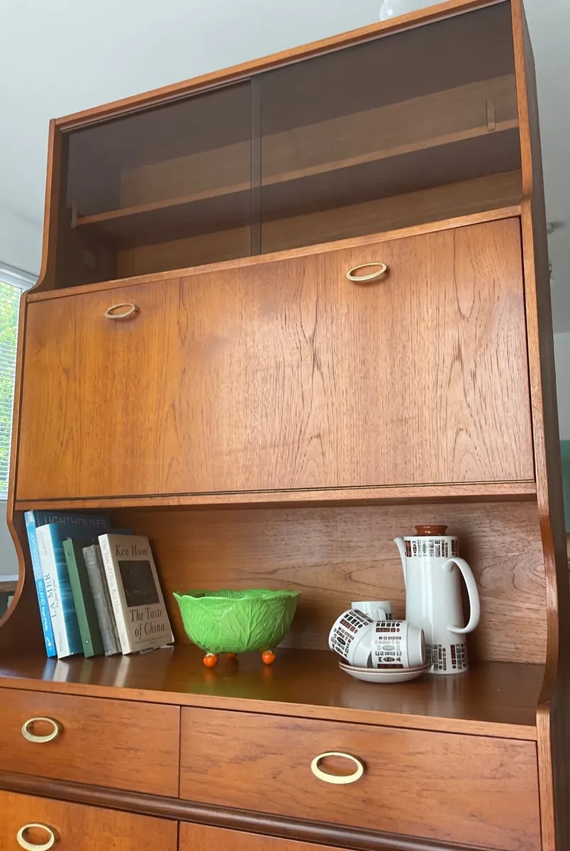 Mid century teak storage /drinks cabinet - Image 1