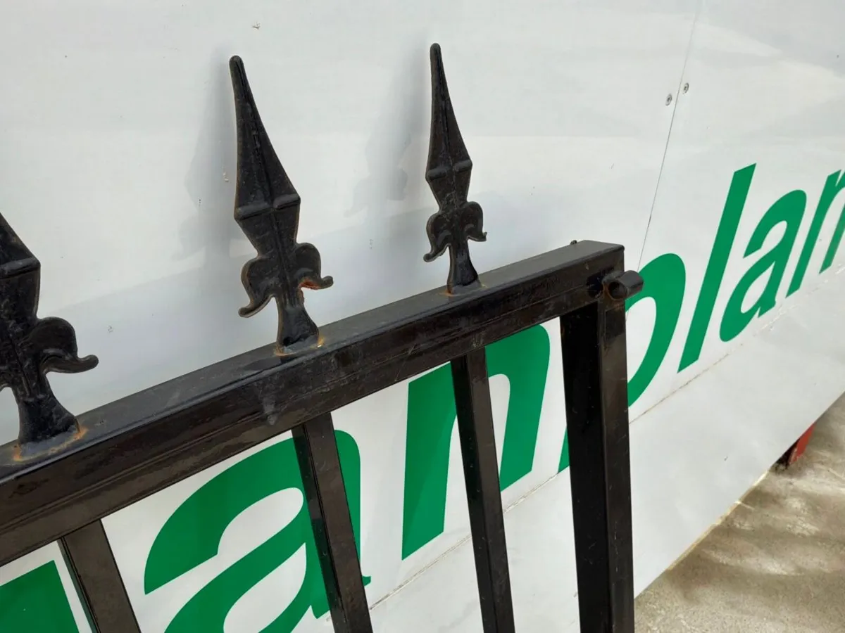 UNUSED WROUGHT IRON ENTRANCE GATES.....238. - Image 3