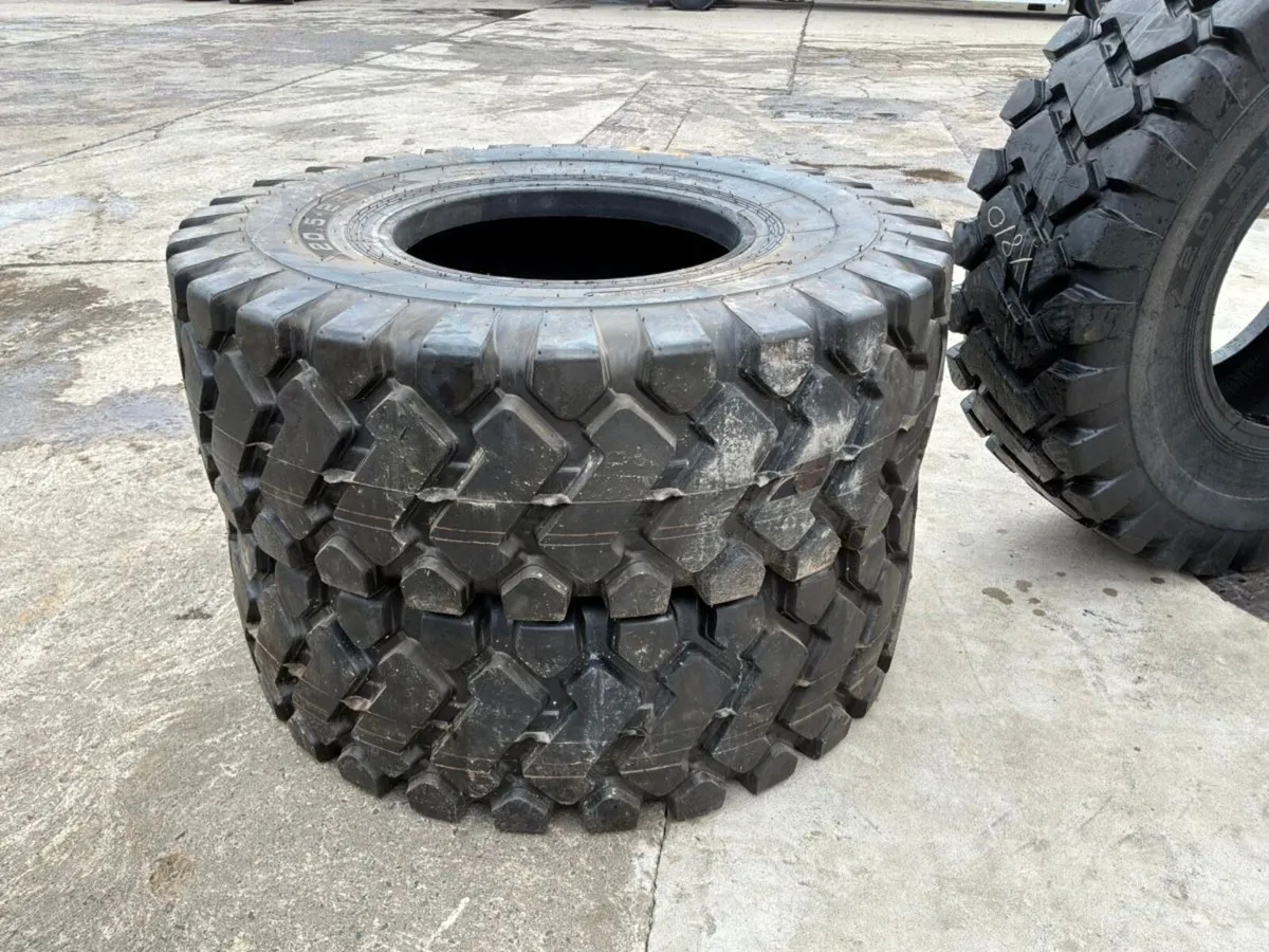 NEW  20.5 x 25 LOADER / DUMPER TYRES....1810t - Image 4