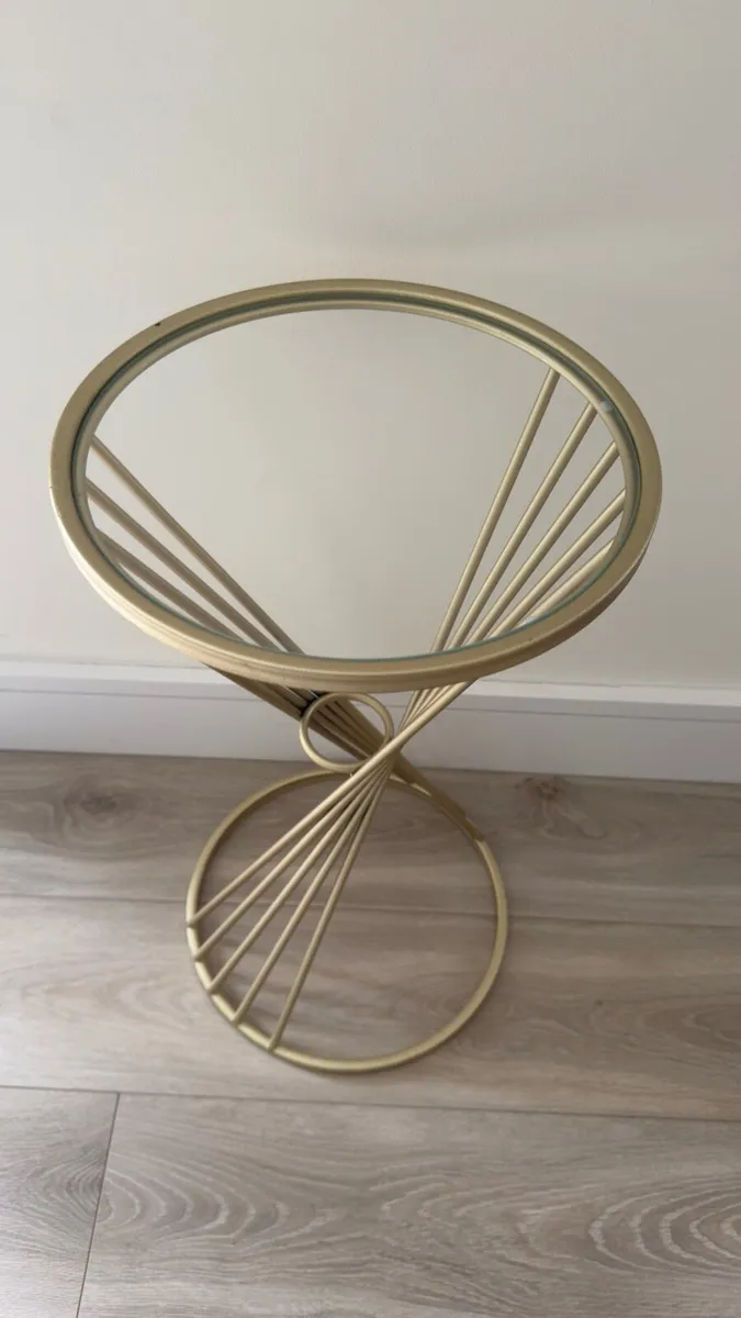 Small Art Deco Twist Side Table - Image 1